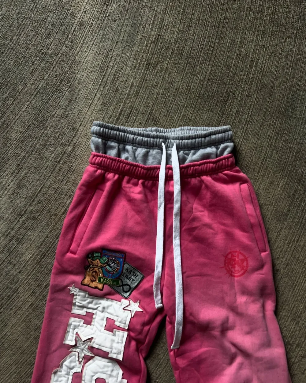 Double Waisted Sun Faded French Terry Embroidery Patch Heavyweight Acid Wash Drawstring Waist Track Pants Sweat Pants - Image 4