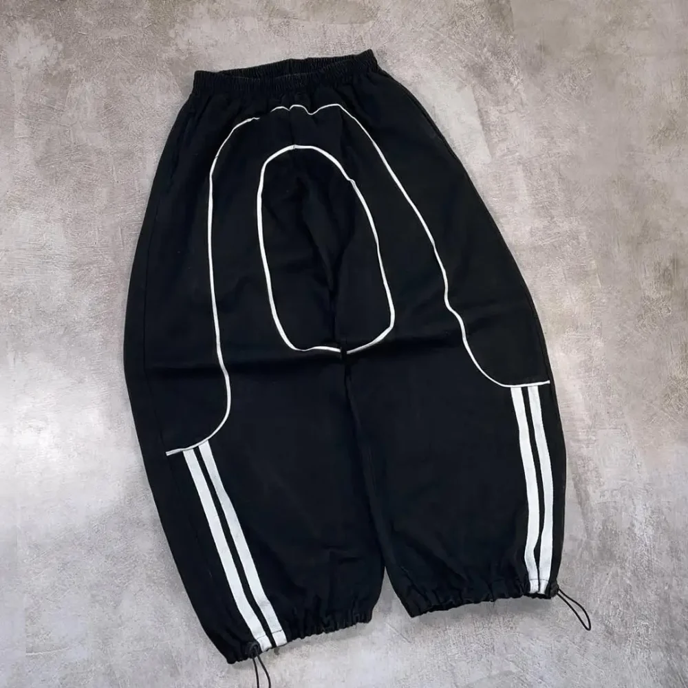 High-End Men's Casual Trousers Made of Nylon Stitching Craftsmanship and a Loose Fit - Image 4